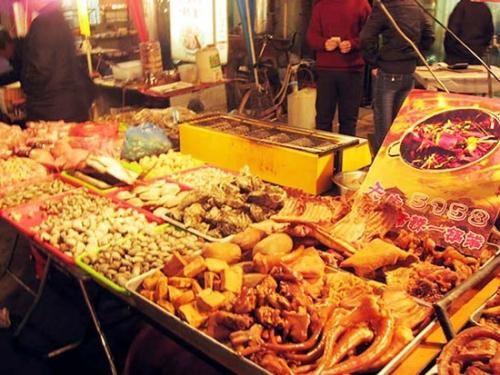 杭州夜市美食街里,在外地游客中名声最大的
