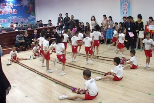庐江县:让民间体育游戏走进幼儿园