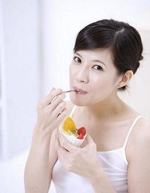 女性经期饮食需注意 经期7天饮食减肥法