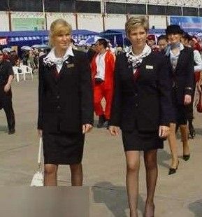 揭秘各国美女空姐制服 美国空姐丝袜短裙