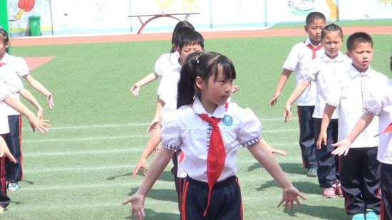 马岗实验小学举行首届小学生广播体操比赛