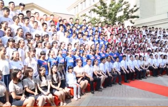合肥一六八玫瑰园学校举行2016届初中学生毕