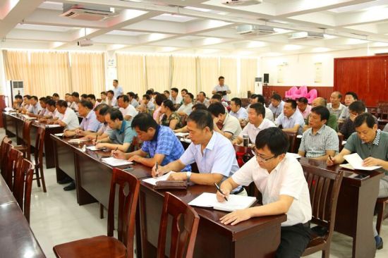 太和县教育局召开城区义务教育阶段学校规范招