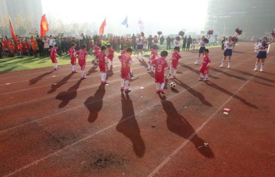 启明星幼儿园:活力足球,快乐成长---暨我园参加